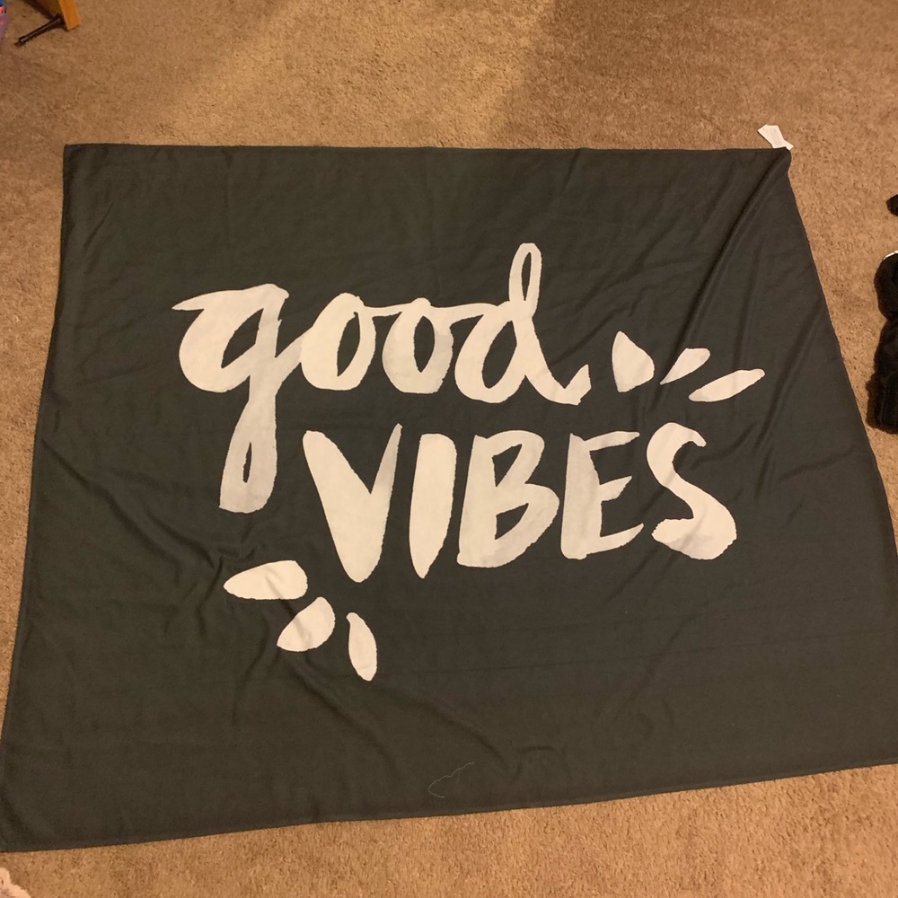 “Good Vibes” Tapestry